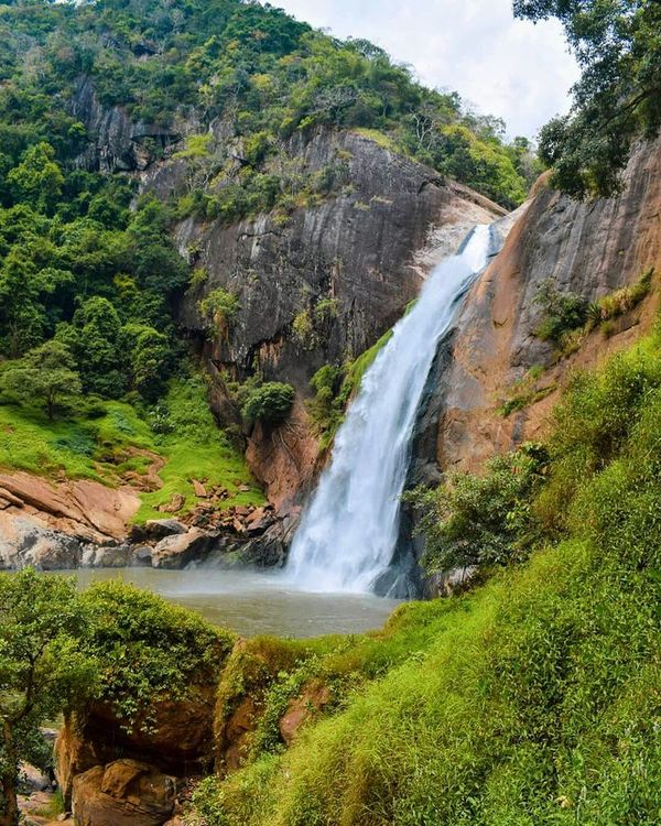 Dunhinda Falls